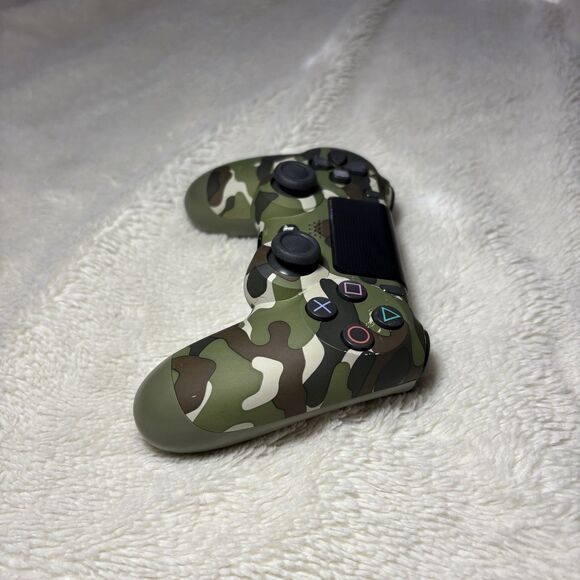 DualShock 4 Wireless Controller for PlayStation 4 - Green Camouflage PS4 - Picture 5 of 6